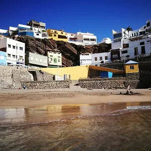 https://la-casa-de-sardina.in-canary-islands.com